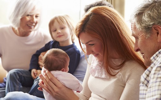 Aprenda as regras básicas para visitar um recém-nascido